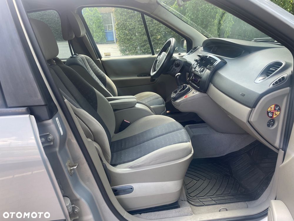 Renault Scenic 1.6 16V Privilege - 7