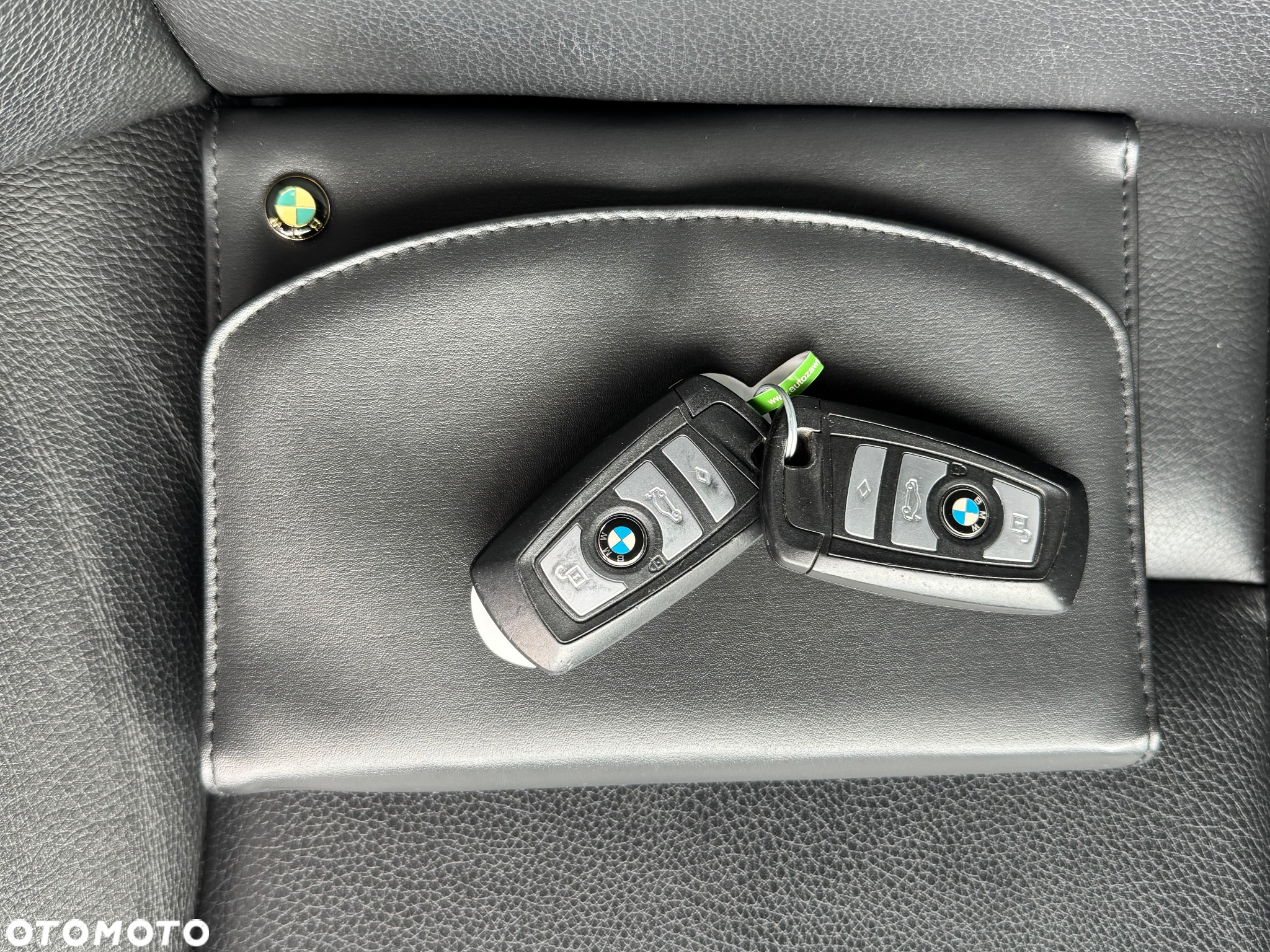 BMW Seria 5 525d xDrive Touring - 28