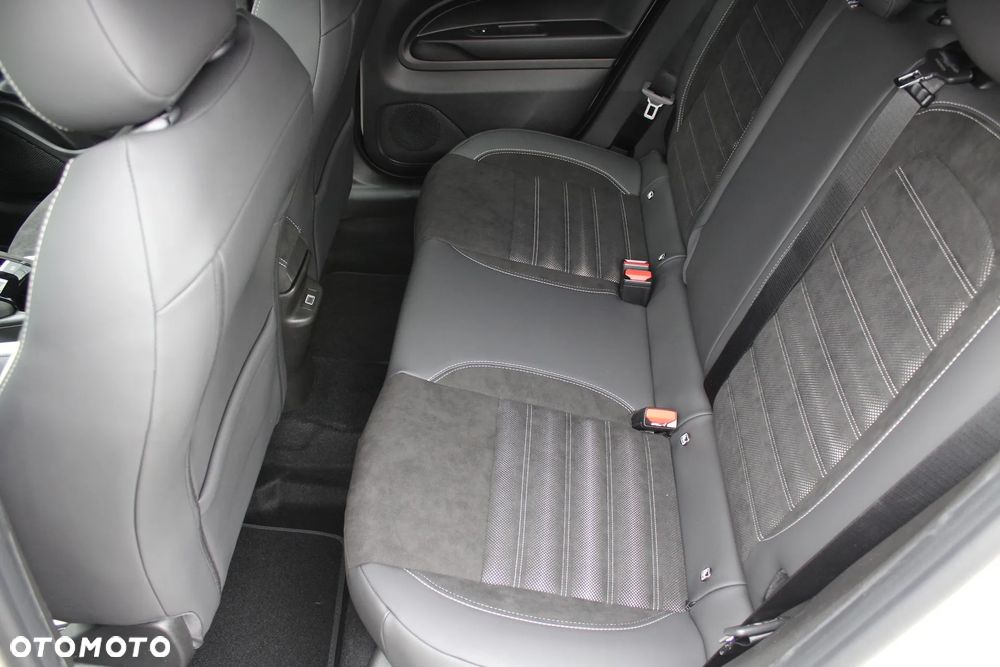 Alfa Romeo Junior 1.2 mHEV Sport Speciale eDCT - 11