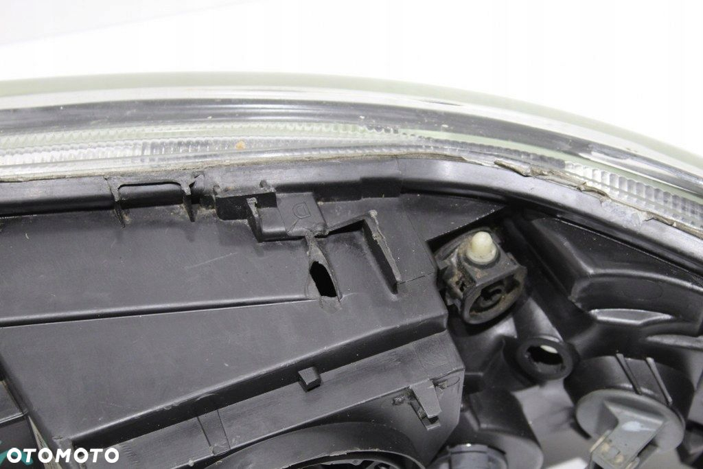 Volvo V60 XC70 Xenon Prawy Lampa Uszkodzona Przetwornica - 5