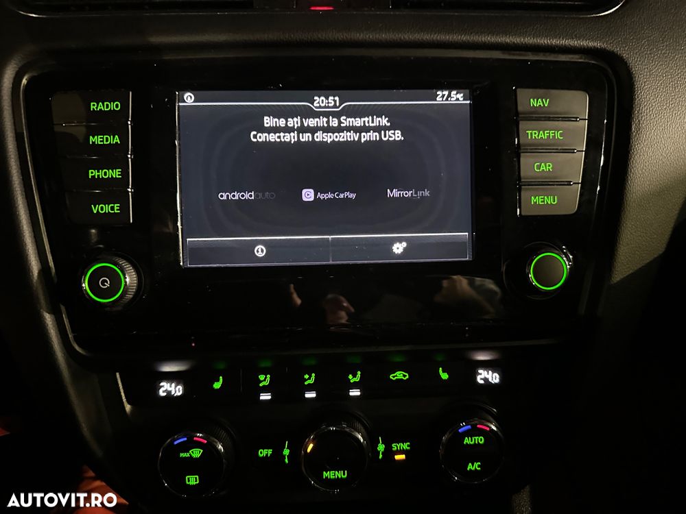 Skoda Octavia Combi Diesel 2.0 TDI DSG RS - 25