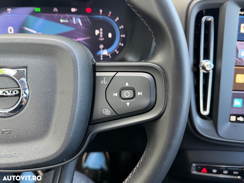 Volvo XC 40 B3 AT FWD MHEV Core - 25