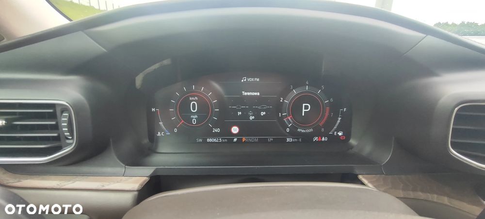 Ford Explorer - 26