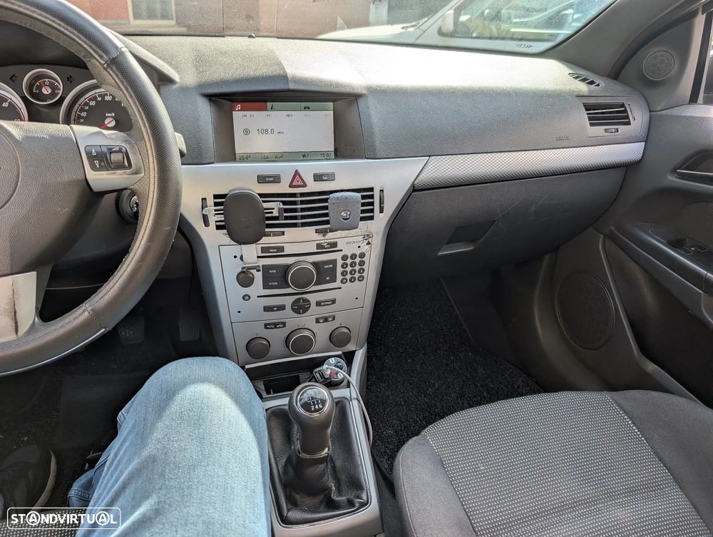 Opel Astra GTC 1.7 CDTI - 12