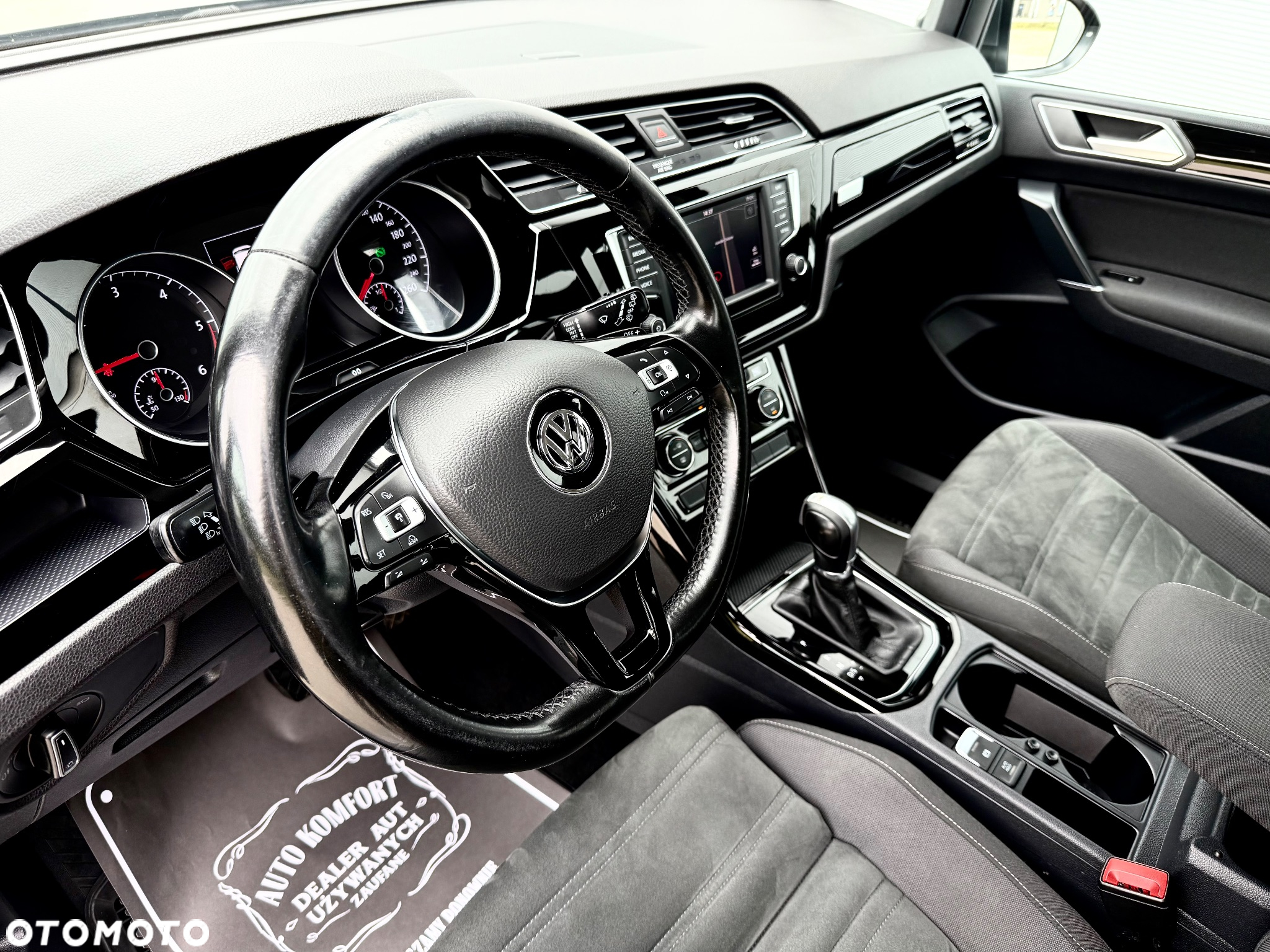 Volkswagen Touran 2.0 TDI SCR DSG Highline - 22