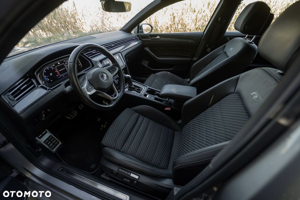 Volkswagen Passat Variant 2.0 TDI BMT Highline DSG - 25