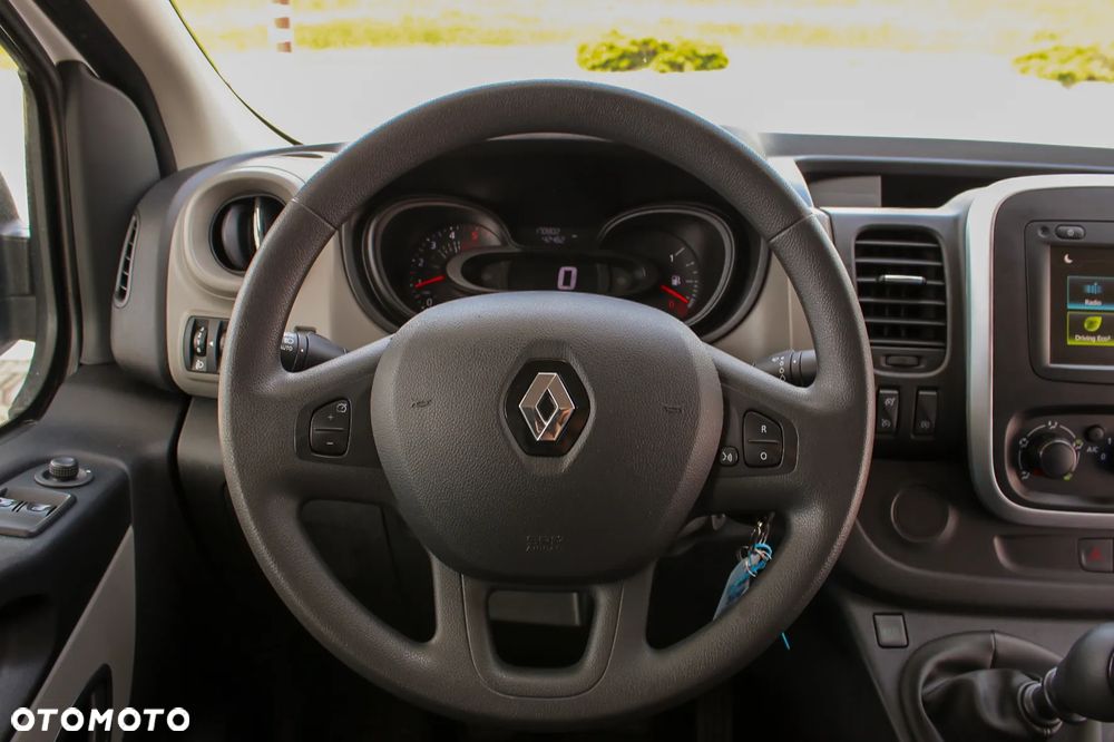 Renault Trafic - 32