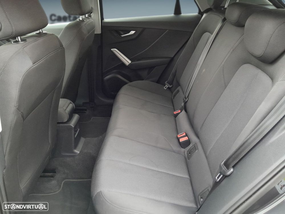 Audi Q2 30 TFSI - 11