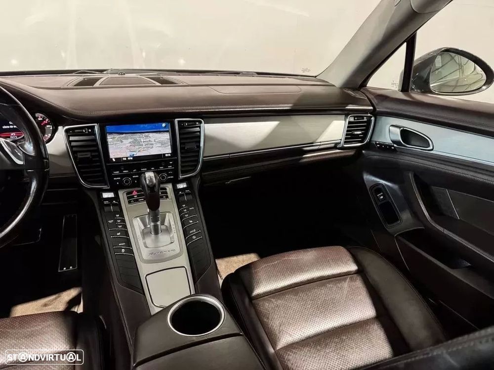 Porsche Panamera - 14