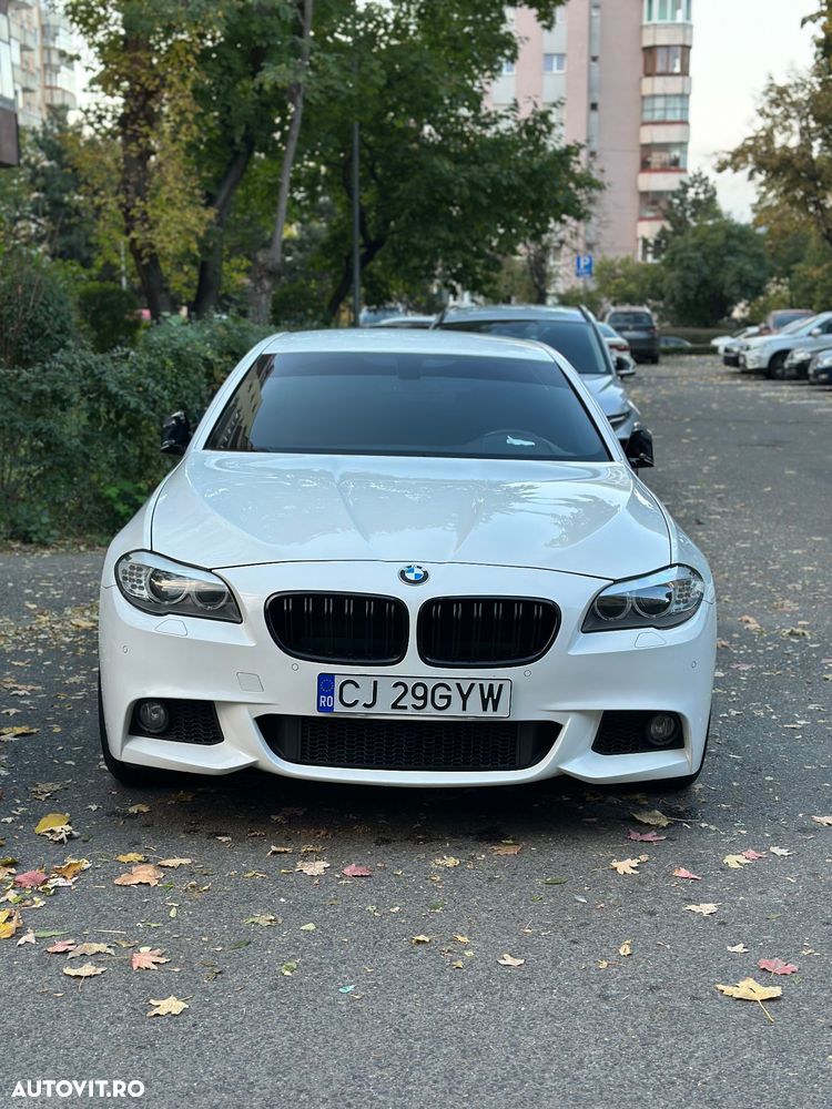 BMW Seria 5 525d xDrive AT - 1