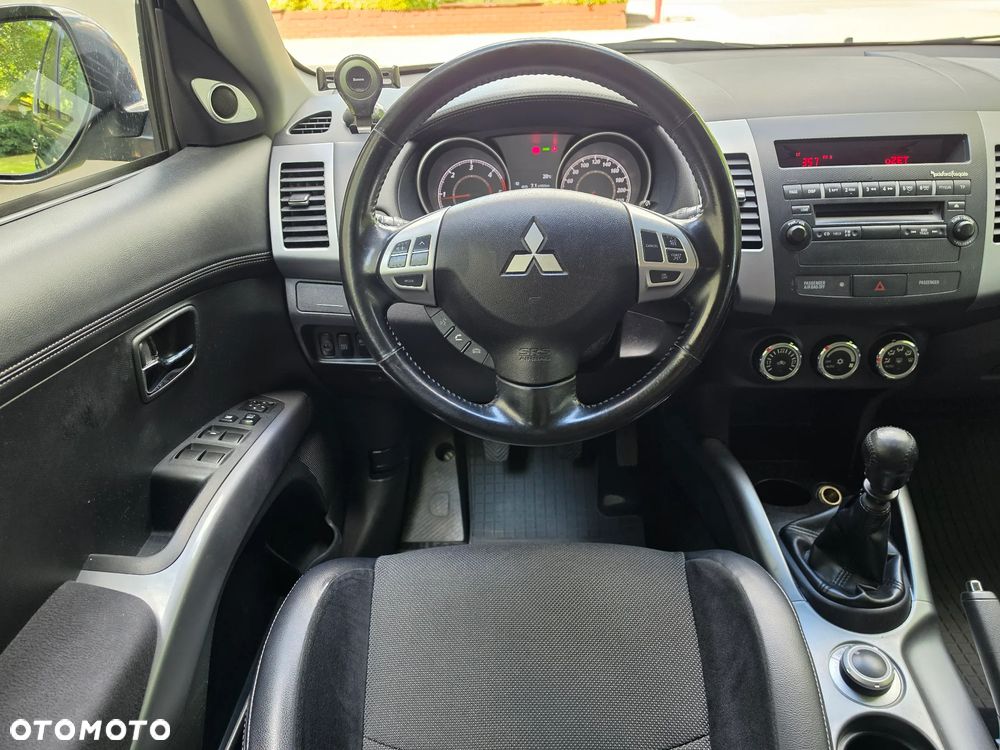 Mitsubishi Outlander 2.0 DI-D 4WD Intense - 7