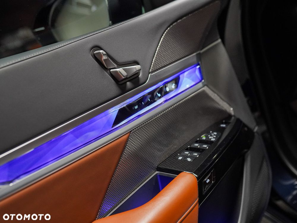 BMW Seria 7 - 24