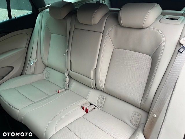 Opel Insignia 1.6 CDTI Cosmo - 11