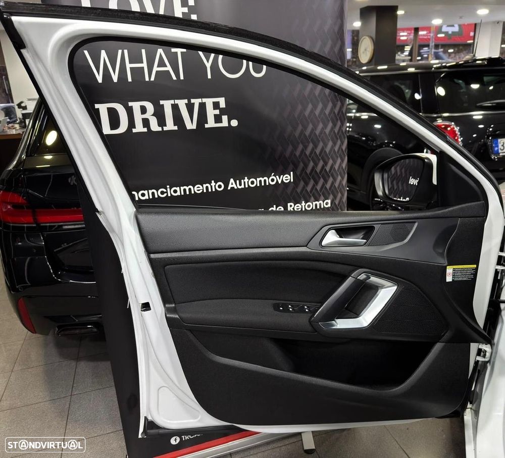 Peugeot 308 SW 1.2 PureTech Allure EAT6 - 16