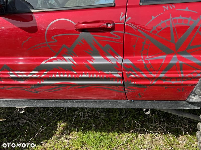 Jeep Grand Cherokee - 13