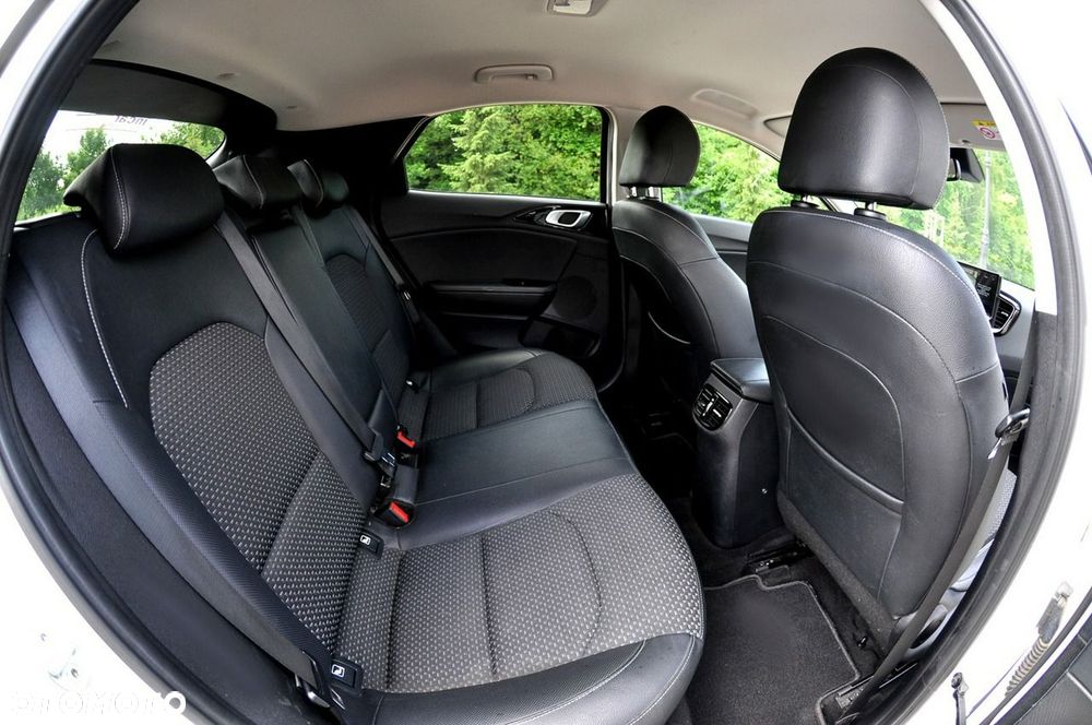 Kia XCeed 1.6 CRDi mHEV L - 8