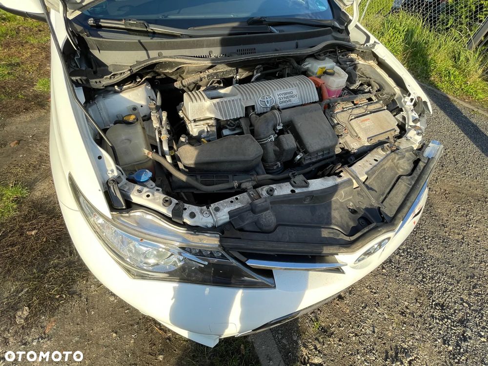 Toyota Auris 1.8 HSD Prestige NAVI - 12