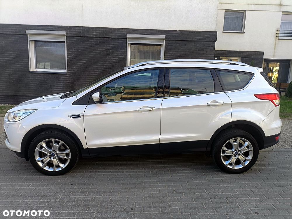 Ford Kuga 2.0 TDCi 2x4 Titanium - 20