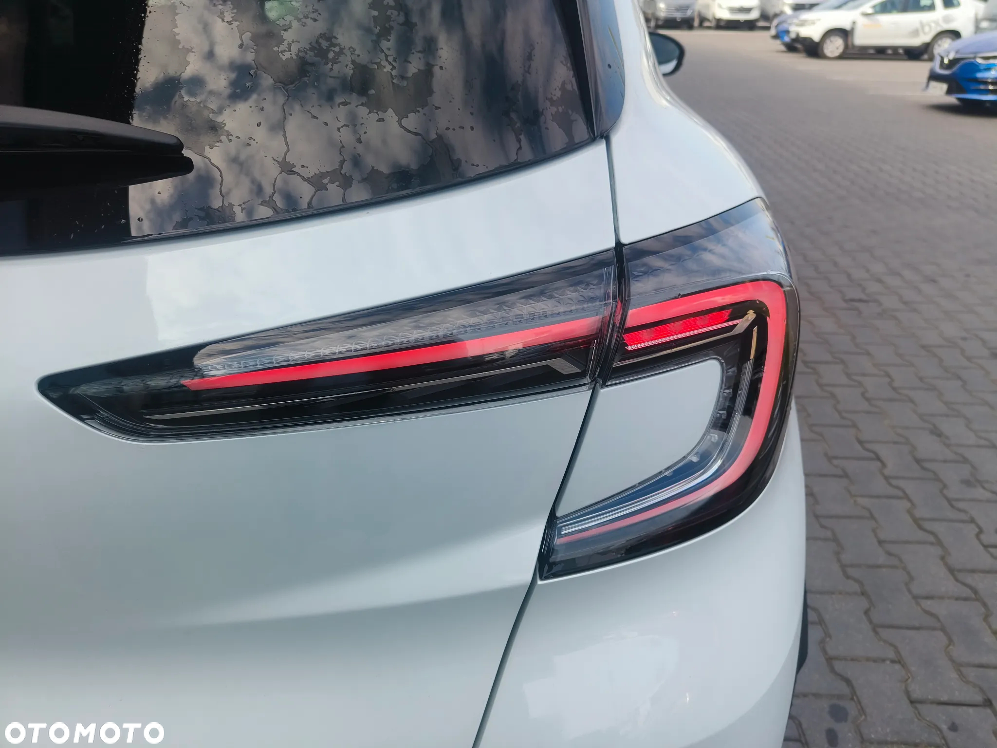 Renault Captur 1.3 TCe Intens EDC - 6