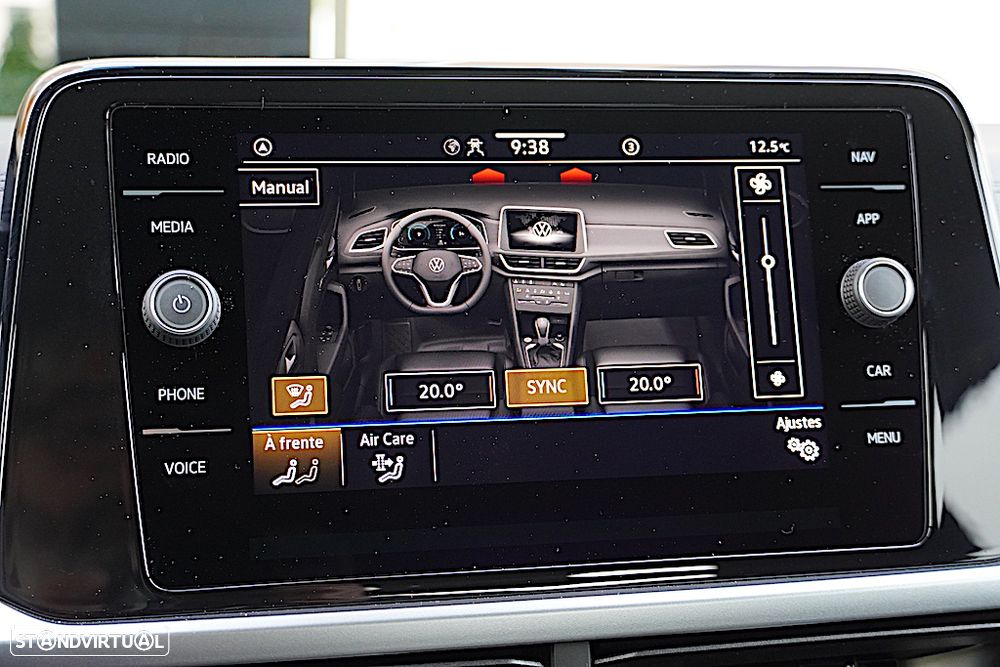 VW T-Roc 1.5 TSI Urban DSG - 44