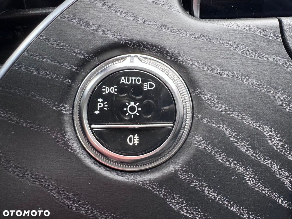 Mercedes-Benz Klasa E - 25