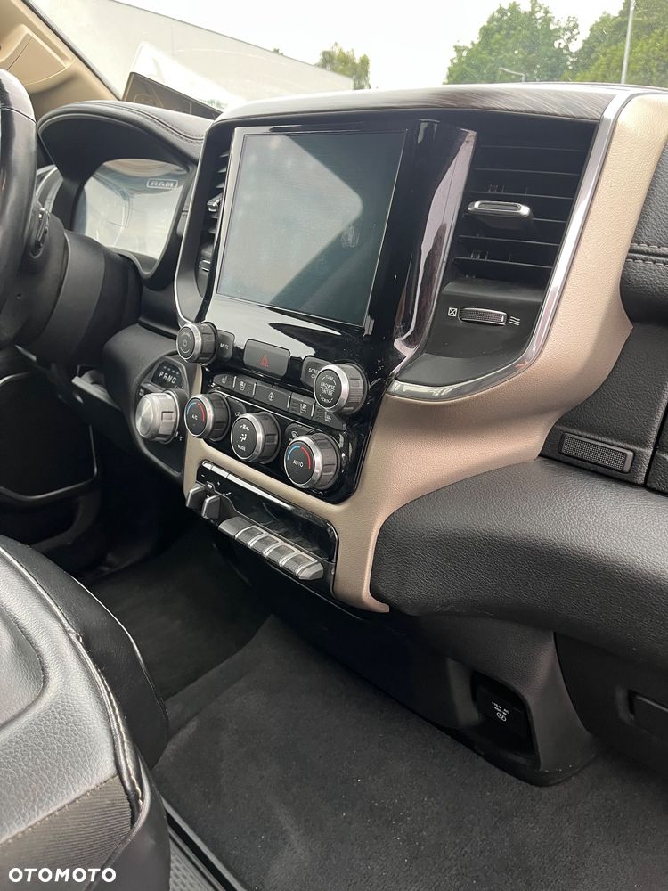 RAM 1500 5.7 Quad Cab Laramie - 10