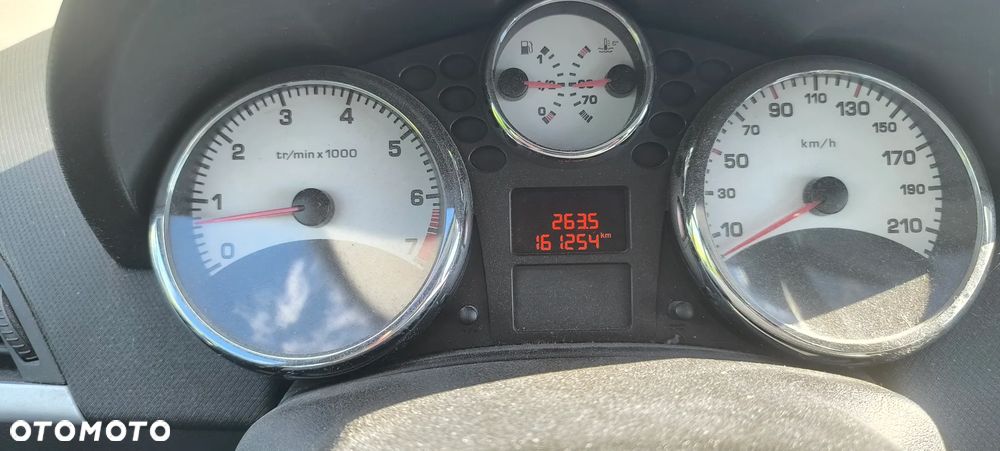 Peugeot 207 1.4 Trendy - 19