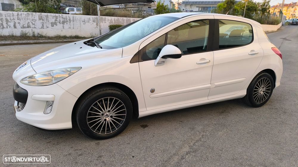 Peugeot 308 1.6 HDi Envy CVM6 - 36
