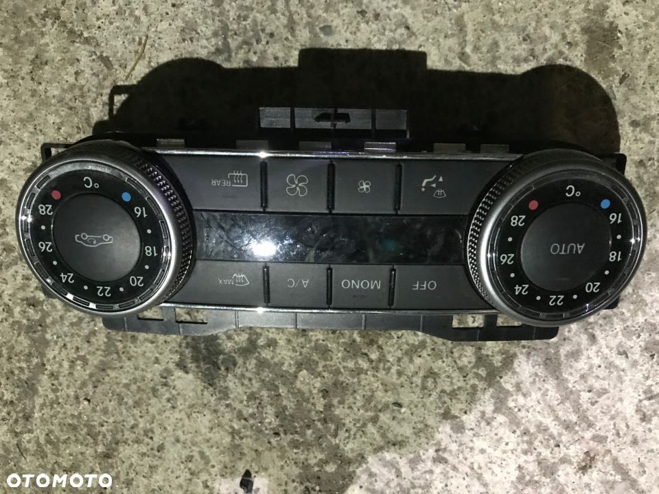 MERCEDES cls 218 panel klimatyzacji A 2048309885 - 1