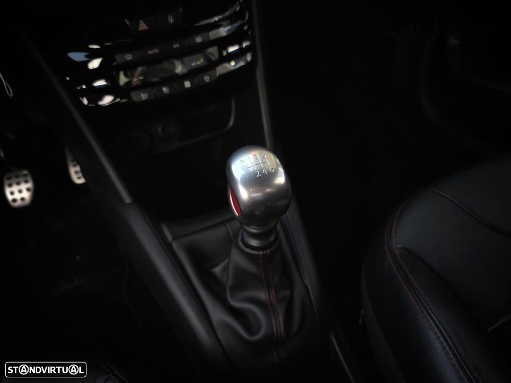 Peugeot 208 1.6 THP GTi - 22