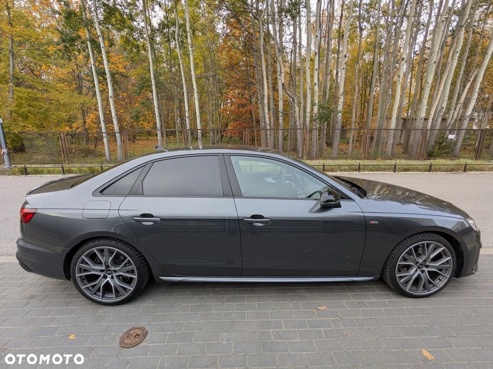 Audi A4 Limousine - 3
