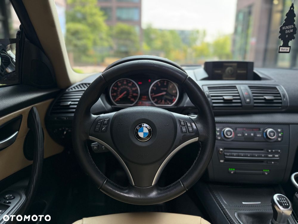 BMW Seria 1 125i Edition Exclusive - 27