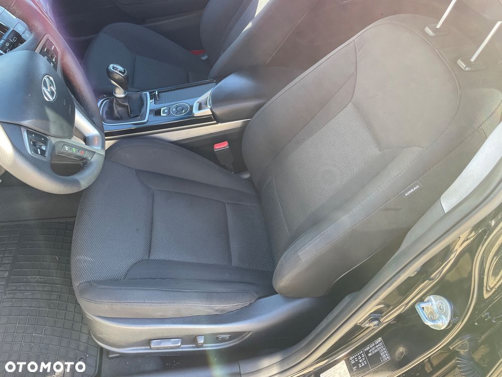 Hyundai i40 1.7 CRDi Comfort + - 19