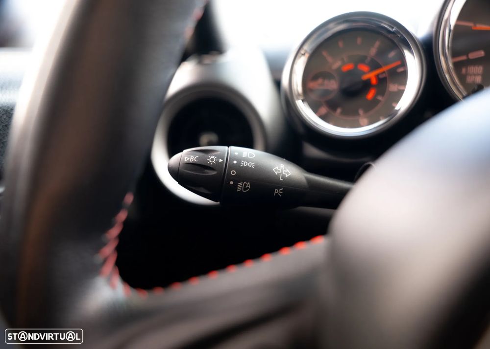 MINI Cabrio John Cooper Works 157g - 42