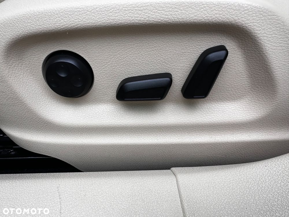 Volkswagen Tiguan 2.0 TDI DPF 4Motion Track & Style - 21