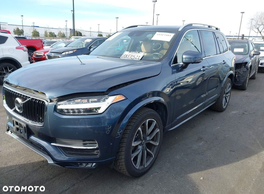Volvo XC 90 - 1