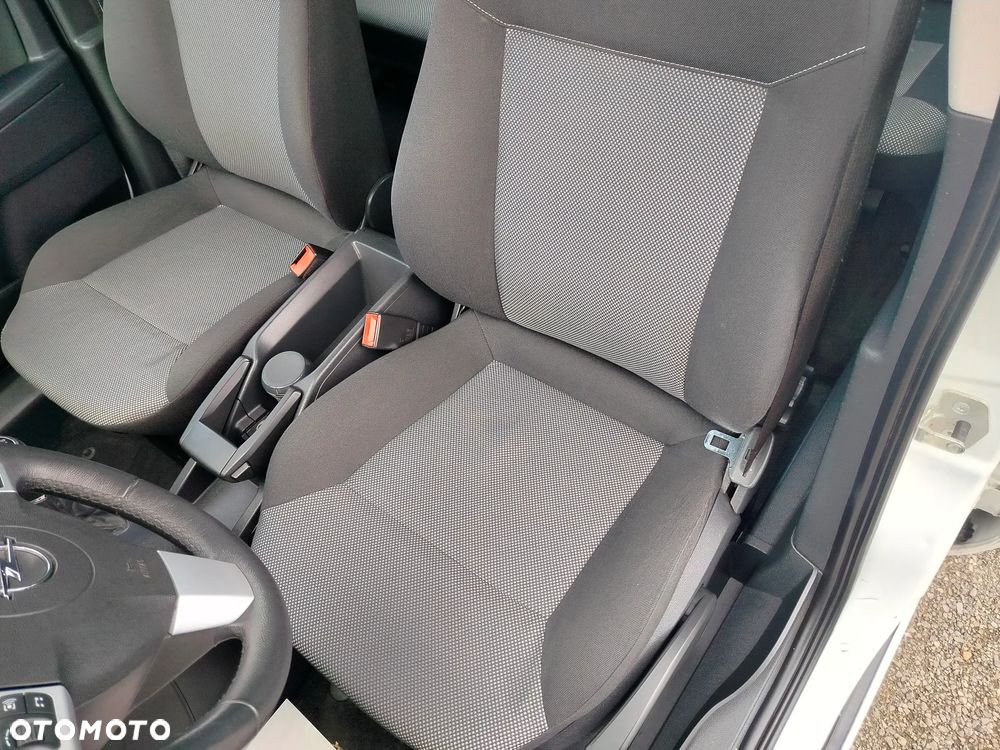 Opel Zafira Tourer 1.6 CNG Turbo ecoFLEX Active - 21