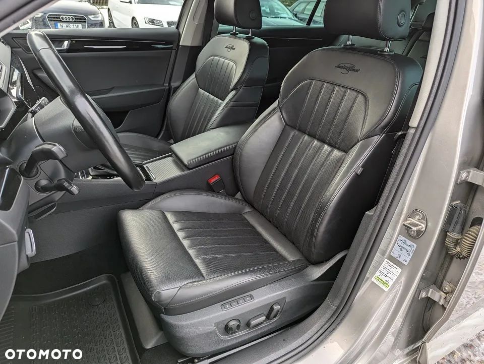 Skoda Superb 2.0 TDI 4x4 DSG L&K - 23