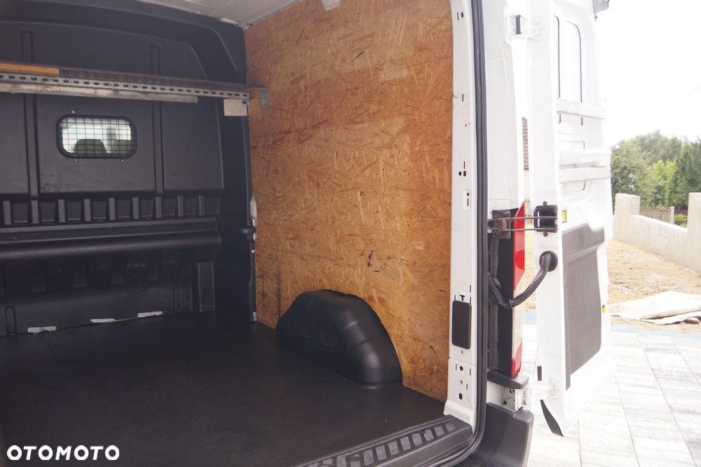 Ford TRANSIT DŁUGI 7 OSÓB FULL OPCJA BRYGADÓWKA L3H2 - 40