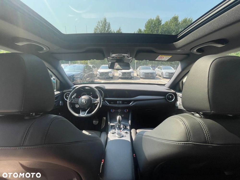 Alfa Romeo Stelvio 2.2 JTDM Sprint Q4 - 12