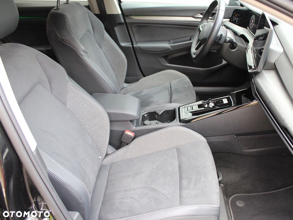 Volkswagen Golf Variant - 16