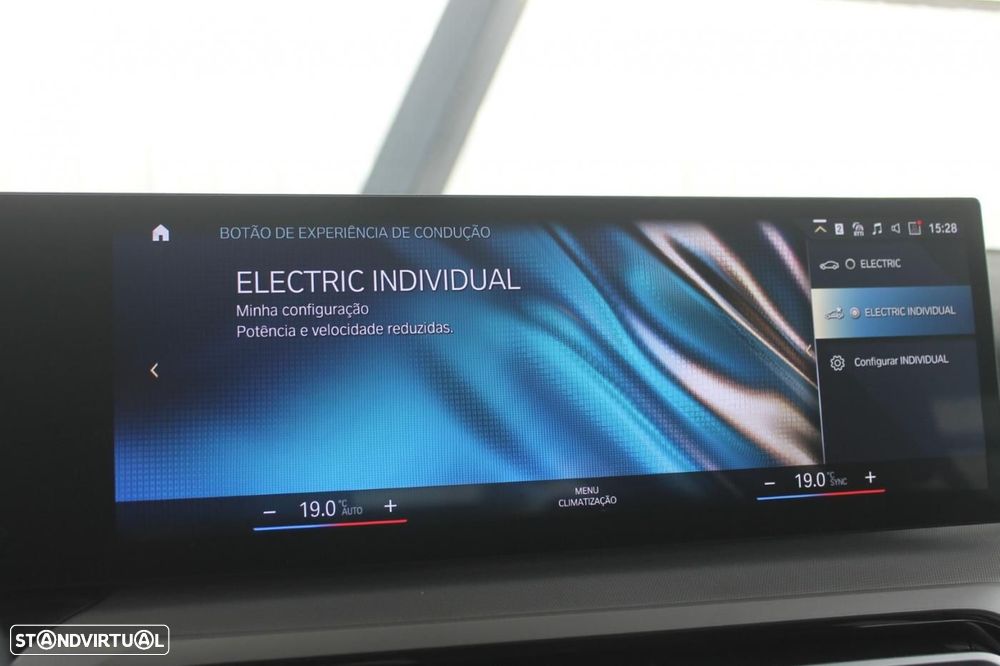 BMW 330 e Corporate Edition Auto - 22