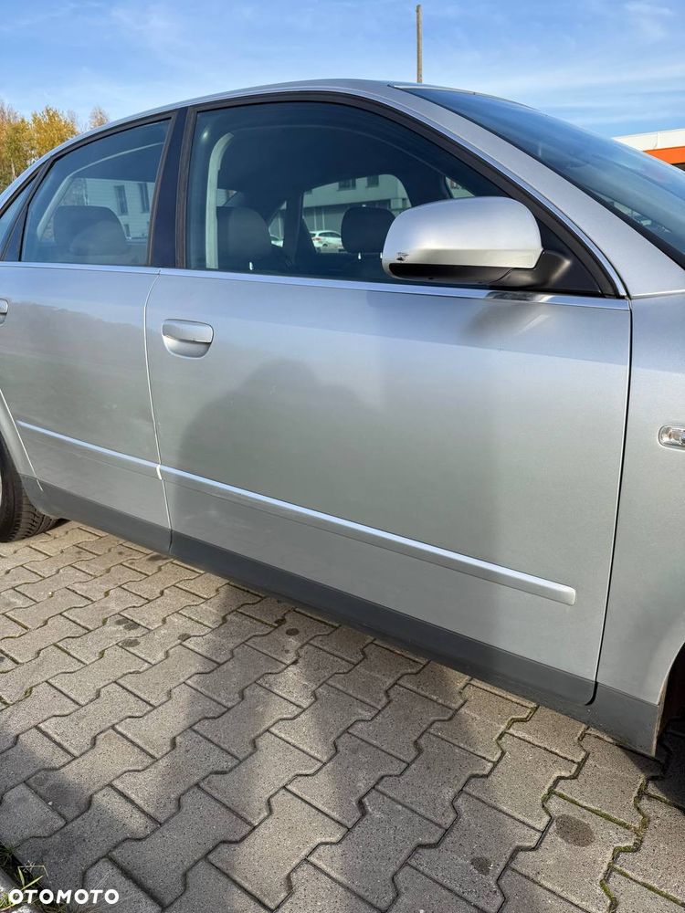 Audi A4 Limousine - 12