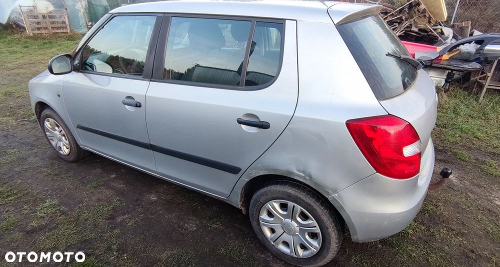 Skoda Fabia 1.2 HTP Active - 3