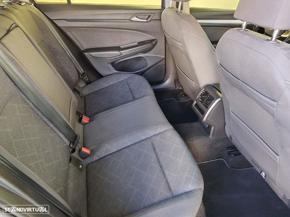 VW Golf Variant - 13