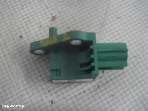 Sensor Airbag Tr. Volkswagen Passat (3C2) - 1