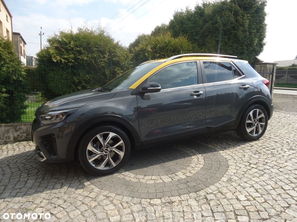 Kia Stonic 2021 photo 2