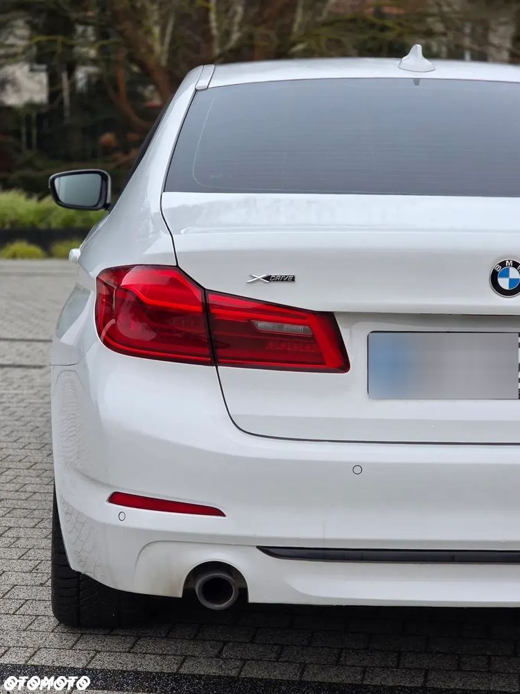 BMW Seria 5 530e iPerformance xDrive Sport Line sport - 11
