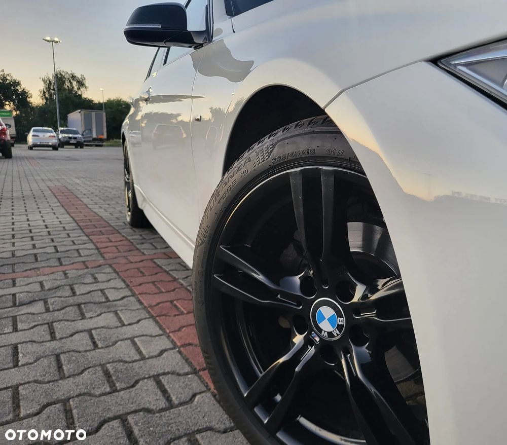 BMW Seria 3 318d M Sport EU6 - 13