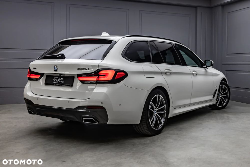 BMW Seria 5 520d xDrive mHEV M Sport sport - 3